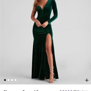 Elegant Green Velvet Evening Gown
